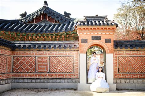 Hanbok Fitting Experience at Gyeongbokgung Palace