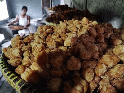 Melihat Pembuatan Getuk Goreng Di Baturraden