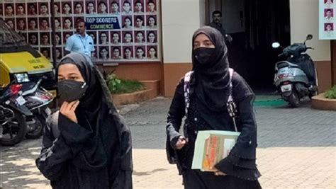 Karnataka Hijab Ban आसान भाषा में समझिए सुप्रीम कोर्ट का फैसला जज ने