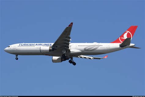 Tc Joi Turkish Airlines Airbus A330 303 Photo By Suparat Chairatprasert