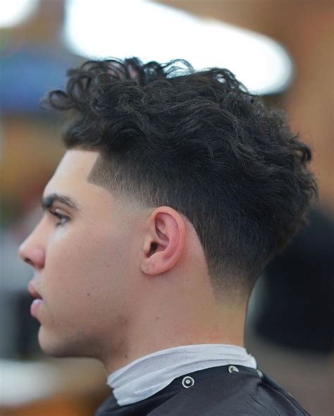 38 Taper Fade Haircuts For Men -> 2024 Update | Taper fade long hair, Fade haircut styles, Mid ...