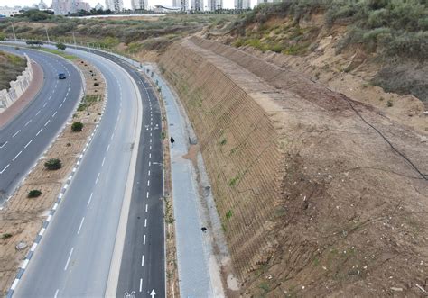 Green Slopes By Tough Cells Neoloy And Soil Reinforcement Admir