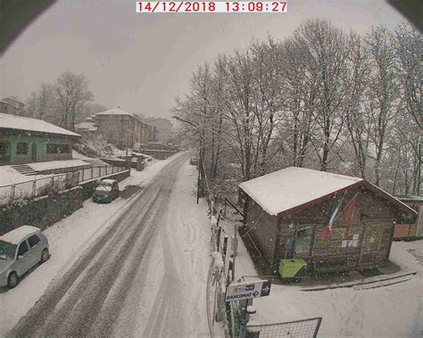 Nevica A Larghe Falde A L Aquila Campotosto Campo Felice E Ovindoli