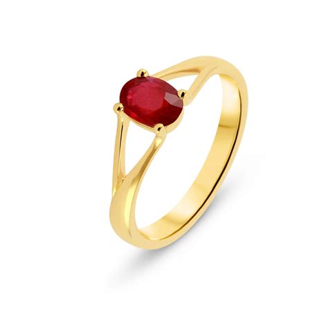 Bague En Or Jaune Et Rubis Ovale X Mm Ref