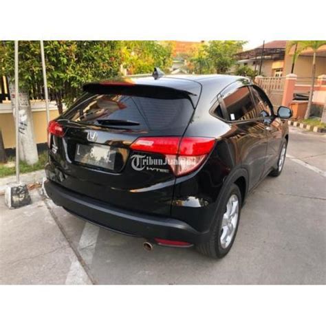 Honda HRdiV E CVT Automatic 2015 Hitam Mobil Terawat Matik Aman Bodi