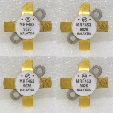 MRF453MQ NPN Silicon Power Transistor Matched Quad 60 W 30 MHz 12 5