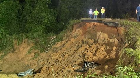 Mississippi Highway Collapses Sending Vehicles Plunging 2 Dead 10