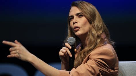 Cara Delevingne Pour La Science La Mannequin Fait Don Dun Orgasme Cnews