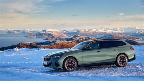 Sixth Gen Bmw Series Touring Debuts With First Ever I Touring