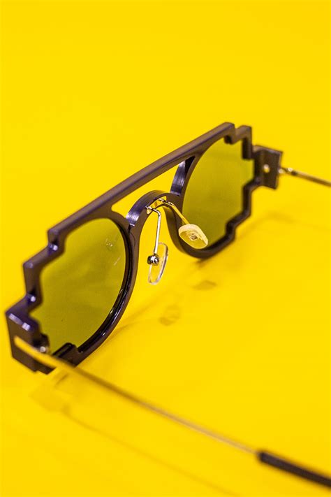 Pixel Sunglasses – RMIT Store