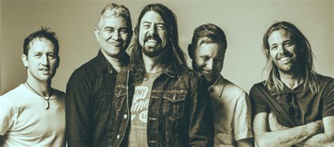 Foo Fighters sorprende con nueva canción en un show benéfico RockFM 105 5