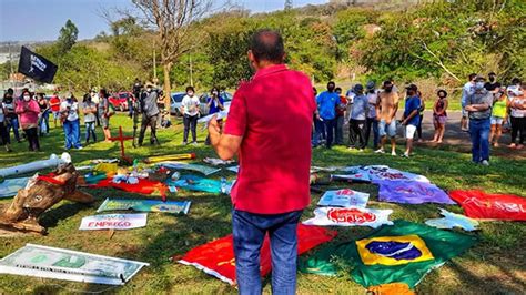 Londrina MST doa 3 toneladas de alimentos para famílias carentes Tem