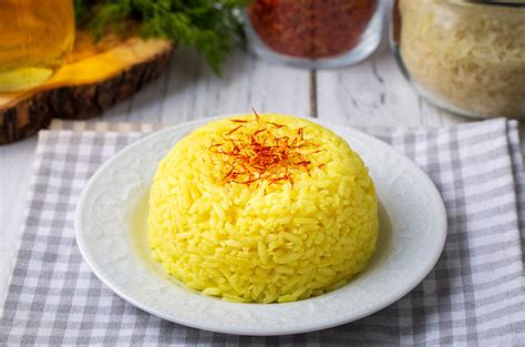 Ini Cara Membuat Nasi Kuning Yang Pulen Dan Gurih Dengan Bahan Sederhana