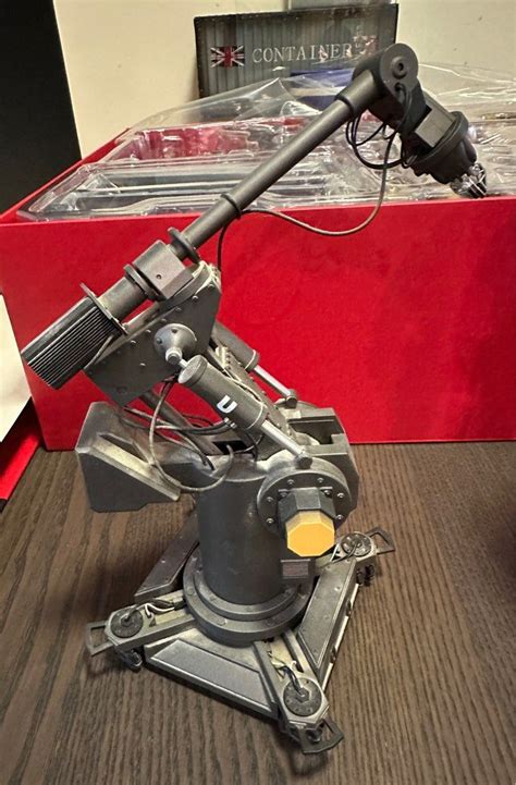 Hottoys Hot Toys Ironman Iron Man Tony Stark workshop MMS191 興趣及遊戲 玩具 遊戲類 Carousell