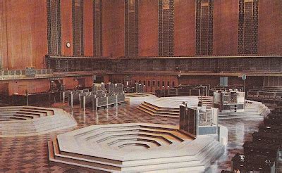 Trading Pit Blog: CBOT floor photo, undated and likely from 1940s or 50s