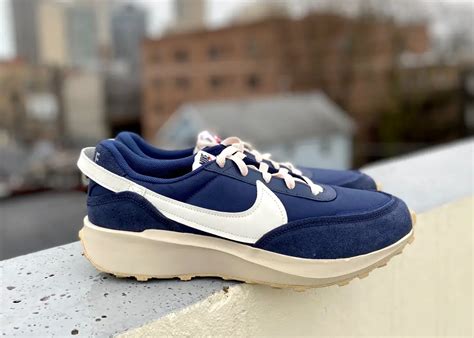 Nike Waffle Debut Review - Soleracks