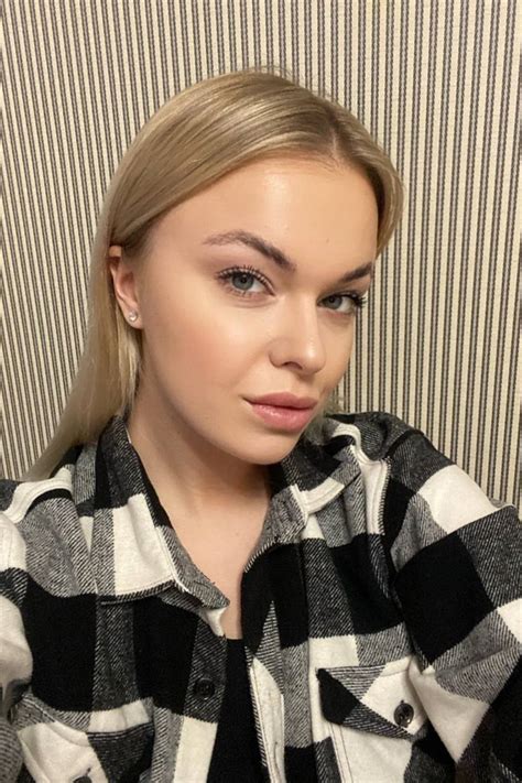 Beautiful Anna 27 Y O From Kiev With Blonde Hair ID 480250 LadaDate