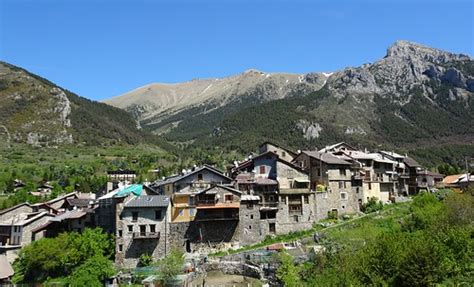 village de Saint Dalmas Valdeblore dans la Moyenne Tinée Flickr