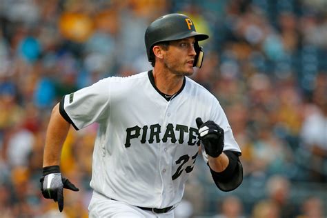 Dodgers acquire veteran infielder David Freese from Pittsburgh