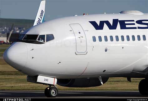 C FIWJ Boeing 737 7CT WestJet Airlines Alevik JetPhotos