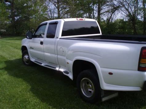 Sell Used 2001 Gmc Sierra 3500 Slt Extended Cab 66l Duramax Dually