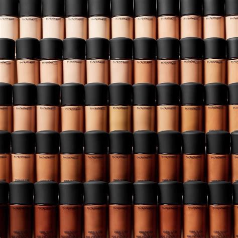 Mac Studio Fix Fluid Foundation With Spf Off