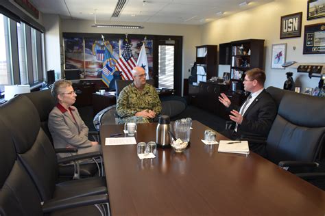 Dla Historian Visits Distribution Defense Logistics Agency News Article View