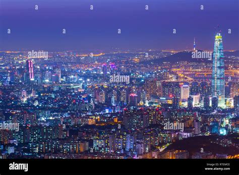 Seoul city and downtown skyline and skyscraper at night, The best view ...