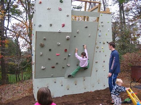 12 AMAZING ROCK CLIMBING WALLS FOR KIDS