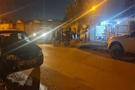 Dependente Qu Mico Furta Carro E Bate Carro Em Muro Na Rua Amap