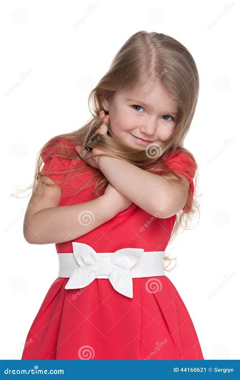 Petite Fille Timide Dans La Robe Rouge Image Stock Image Du Fille