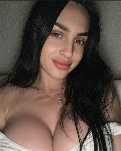 I M Horny And Have No One To Fuck Me Nudes By Dariya V