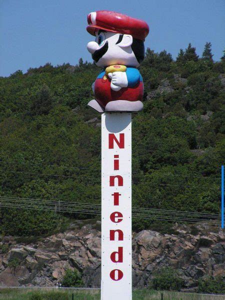 Massive new Mario statue makes its way to Sweden – Nintendo Wire