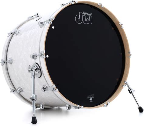 Dw Performance Series Bass Drum 18 X 24 Inch White Marine Finishply Sweetwater