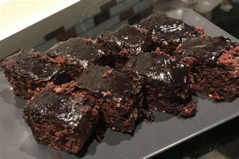 Bol Çikolatalı Brownie Tarifi Nasıl Yapılır Yemek