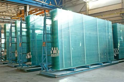 Стекло бесцветное М1 купить в Челябинске | «ЧелябСтеклоПром»