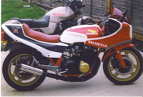 1983 Honda CB1100R - Moto.ZombDrive.COM