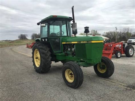 2940 John Deere Tractor With Cab Nex Tech Classifieds