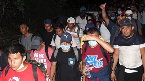 Autoridades Mexicanas Disuelven La Primera Caravana Migrante De 2022