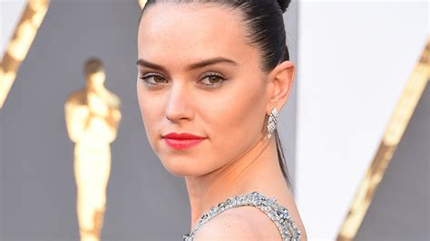 Daisy Ridley Instagrams Powerful Self-Esteem Message | Teen Vogue