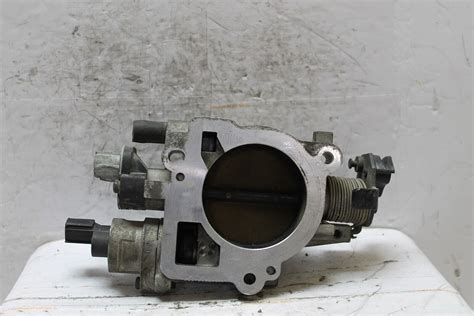 2001 2003 Dodge Durango Throttle Body Valve Assembly 11200015BB OEM 692