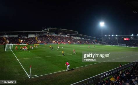 Wrexham Afc Vs Milton Keynes Dons Preview How To Watch Team News