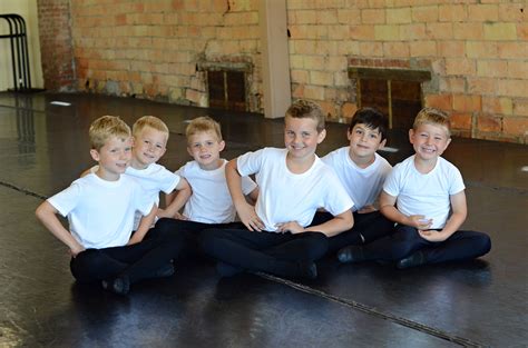 Boys Classes – Mankato Ballet Company