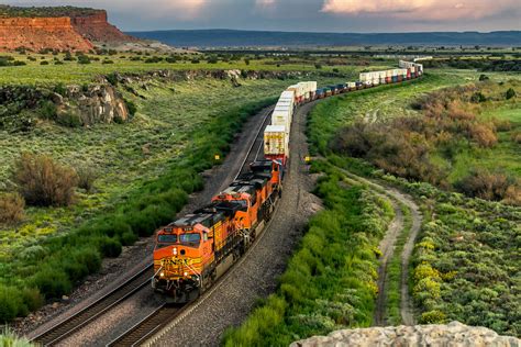 BNSF 5215 West Laguna NM Jake Siegel Flickr