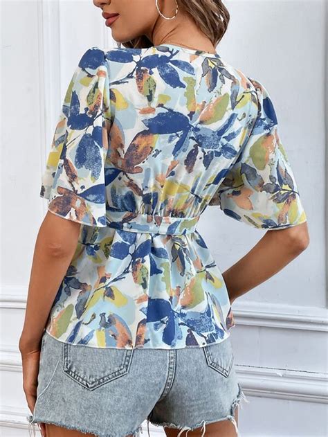 Shein Priv Blusa Con Estampado De Planta De Cuello V Profundo De Manga