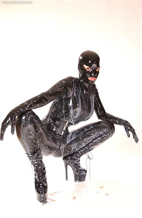 Catwoman From Latexlair Nudes Heavyrubber Nude Pics Org