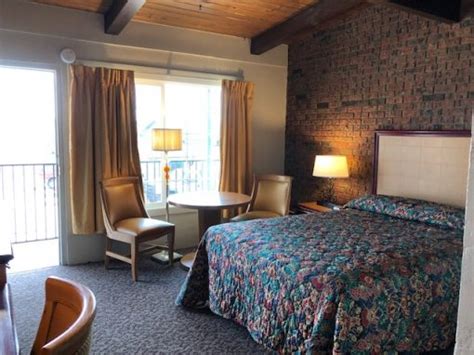 Dunes Inn - Alamosa, CO | Alamosa, Colorado's Newly Remodeled Hotel