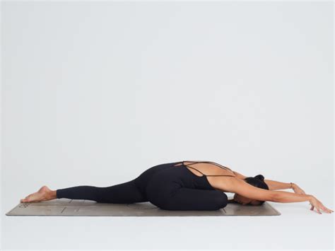 Kapotasana La Postura De La Paloma En Yoga Xuan Lan Yoga