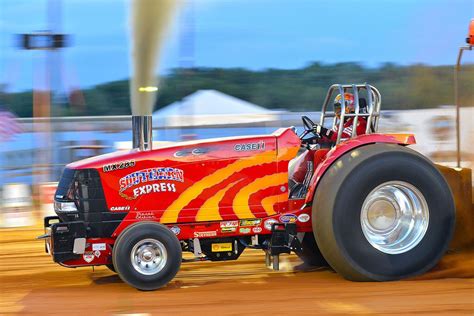 The Case IH MX285 Southern Express On A Run Truck And Tractor Pull