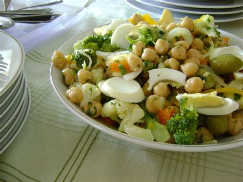 Salada Mista De Grao De Bico